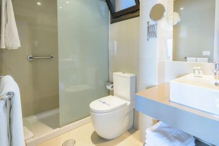 Pearly Grey Ocean Club & Suites - 8