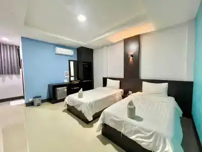 Nakarin - 4