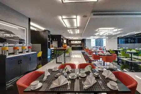 Novotel Sharjah Expo Centre - 18