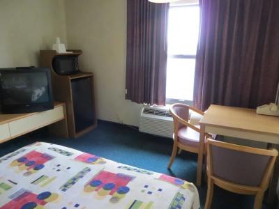 Homestyle Inn and Suites - 6