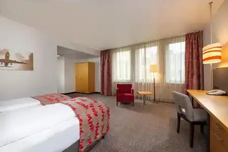 Holiday Inn Frankfurt Airport - Neu-Isenburg, An Ihg - 70