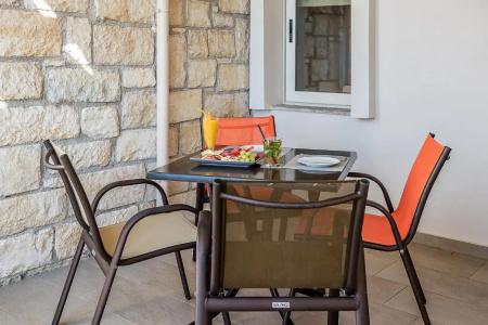 Kavos & Suites - 209