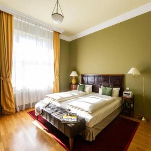 Louisa's Place - 43