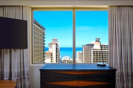 Embassy Suites by Hilton Waikiki Beach Walk - 125