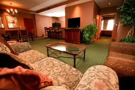 Embassy Suites - 17