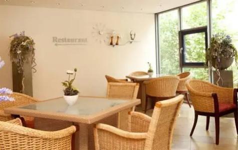 Bayerischer Hof - 10