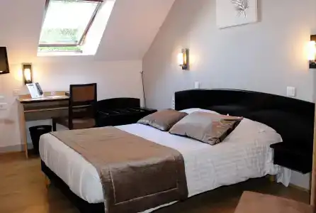 Hôtel Le Bayeux - 1