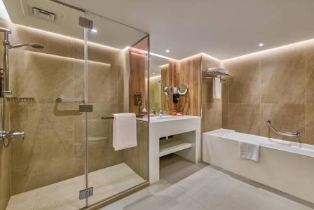 Ramada and Suites by Wyndham Dubai JBR - 86