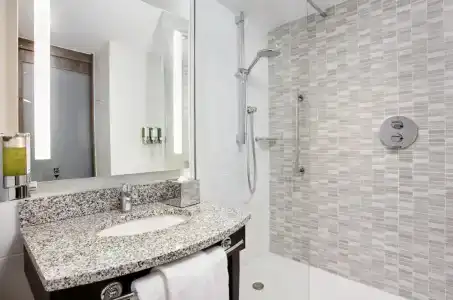 Hampton by Hilton Oxford - 22