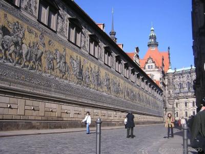 Courtyard by Marriott Dresden - 0