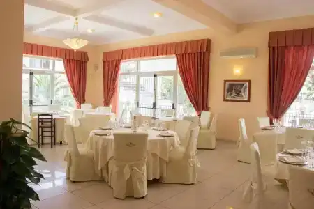King's House Resort - 22