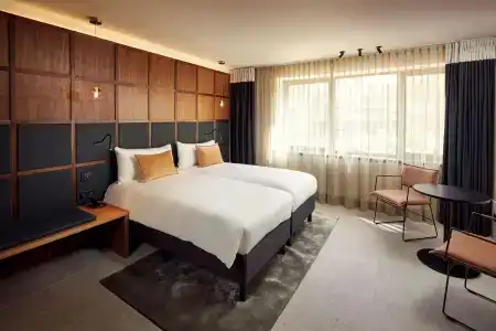 Met Amsterdam - 1