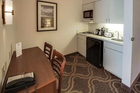 Ashmore Inn and Suites - 41