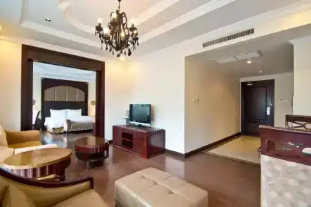LK Residence - 108
