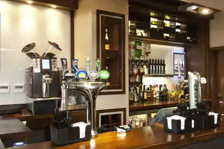 Premier Inn Hanger Lane - 16