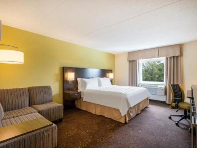 Holiday Inn Coliseum, An Ihg - 46