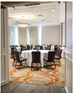 The Whitehall Houston - 20