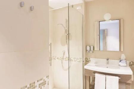 Hampton By Hilton Rome East - 37