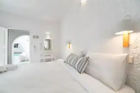 Artemis Suites - 12