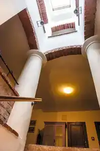 u České koruny - 18