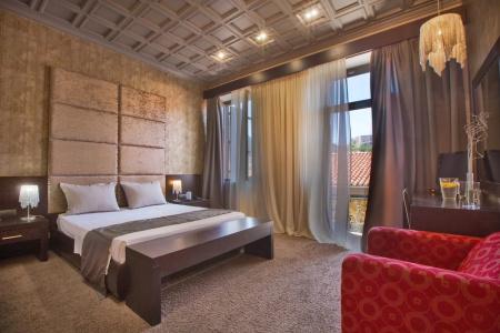 Aion Luxury - 32
