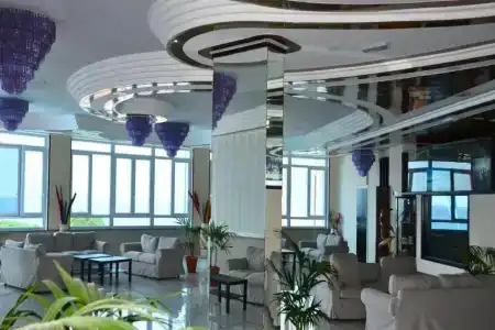 Carlton Riviera - 10