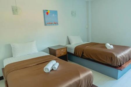 Apinya Resort Bangsaray - 2