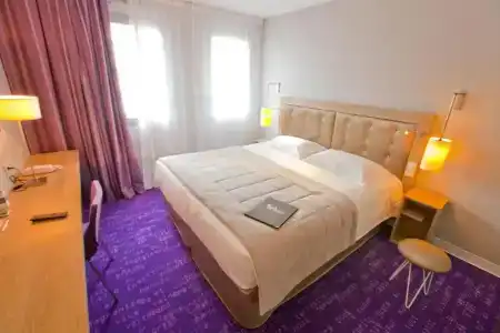Hôtel Anne De Bretagne - 81