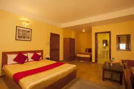 Royal Astoria - 41