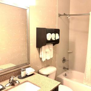 The at Fifth Avenue - 45