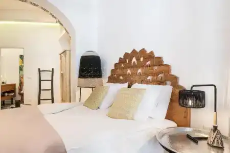 Aisha Petite Suites - 83