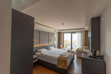 Santana Otel - 128