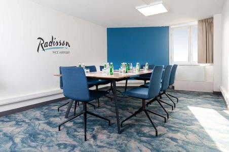 Park Inn by Radisson Nice - 11