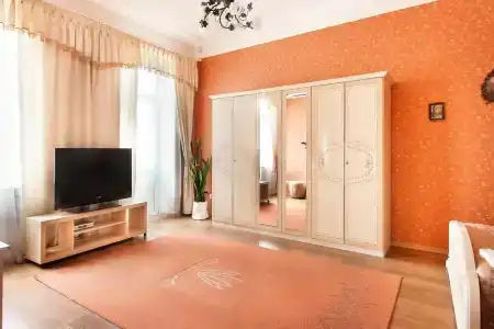 Basseynaya Apart - 105