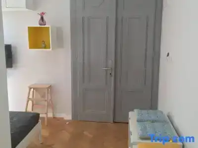 Doma Zagreb - 244