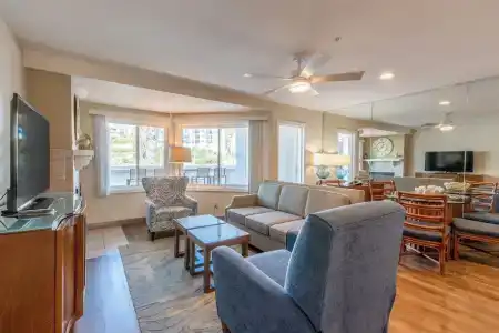 San Clemente Cove - 32