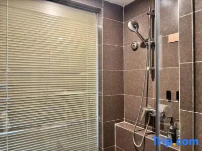Atour Xi'an Gaoxin Tangyan Road Branch - 98