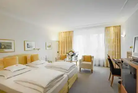 Bayerischer Hof - 68
