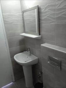 Studios Kapetanios - 8