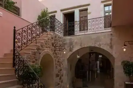Serenissima Boutique - 0