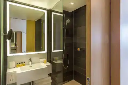 Hyatt Regency Paris Etoile - 9