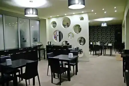 Mardi Plaza - 18