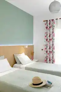 Athos Guest House Pansion - 47