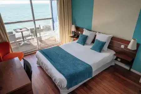 La Petite Rade Hôtel - 53