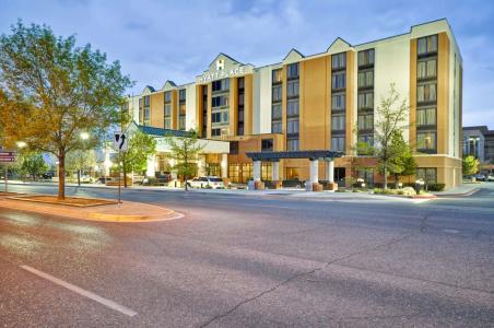 Hyatt Place Uptown - 19
