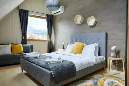 Boutique Entry e - 63