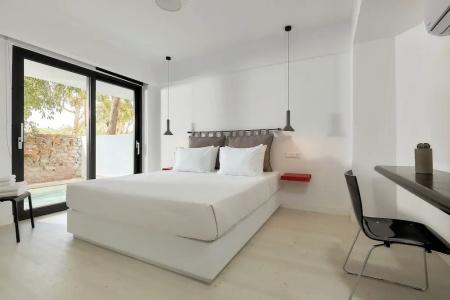 Sunset Studios & Apts - 4