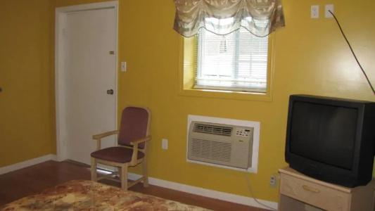 Lake View Inn - 2