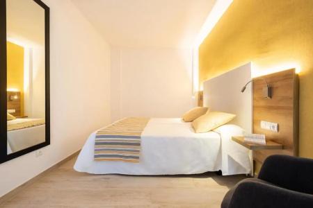 & Apartamentos Casablanca - 40