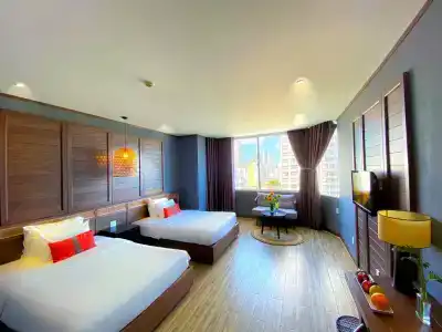 The Light & Spa - 2